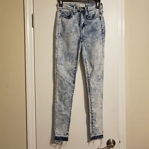 Acid wash high waisted jeans